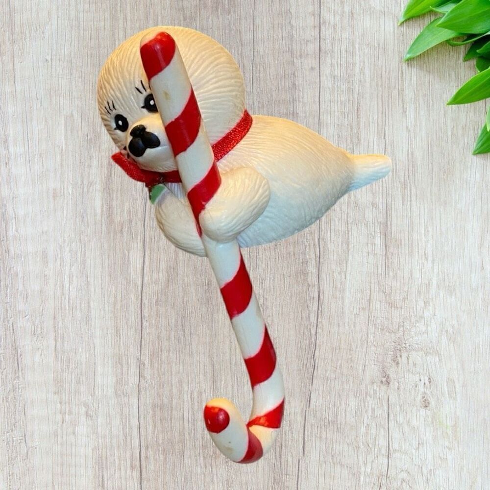 NIB CURRENT Young Uns Endangered White Baby Seal Stocking Hangers 1989